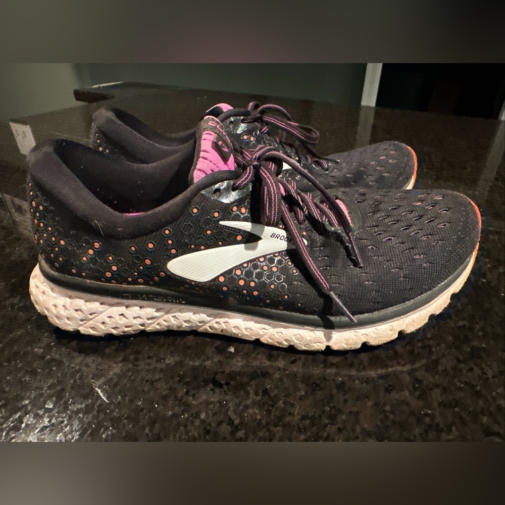 Brooks Glycerin Women's Black Size 9 B